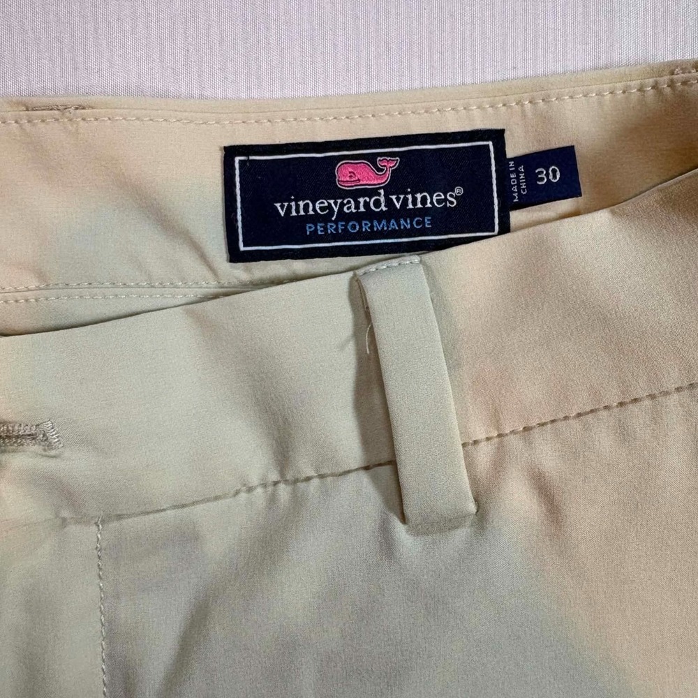 Vineyard Vines Performance Shorts Mens 30 Khaki Beige Flat Front Golf Stretch